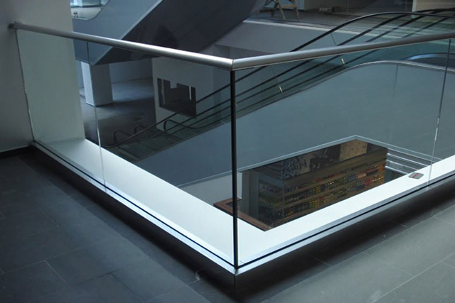 base glass railing models